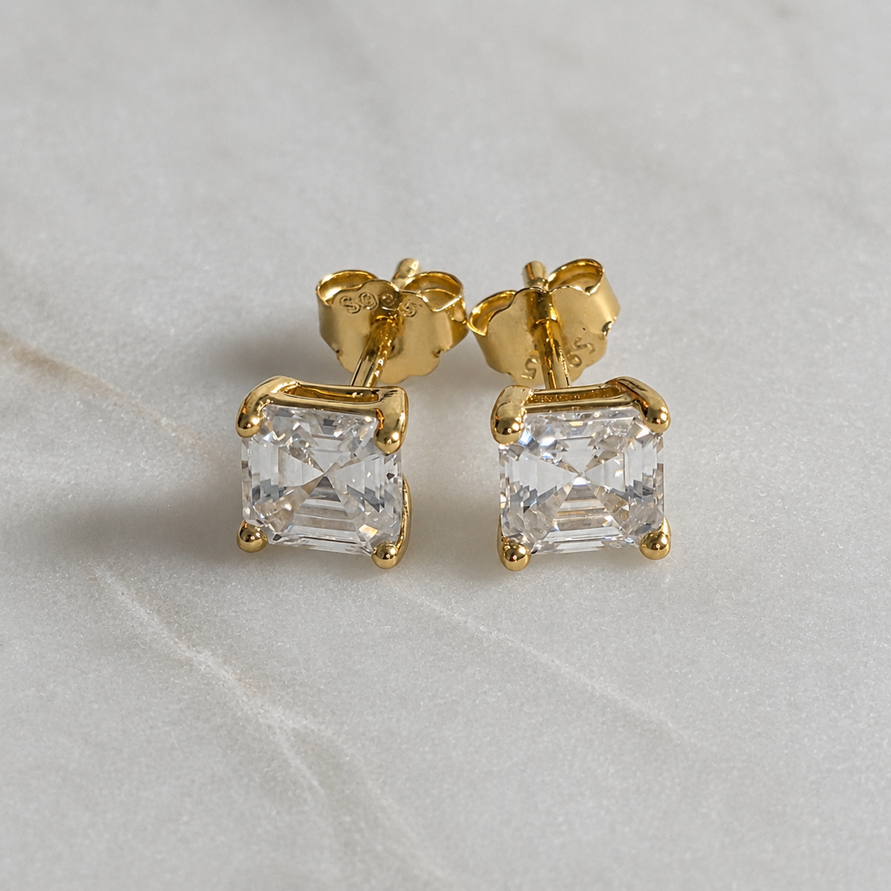 Princess-slipade örhängen Moissanite - 1.6ct