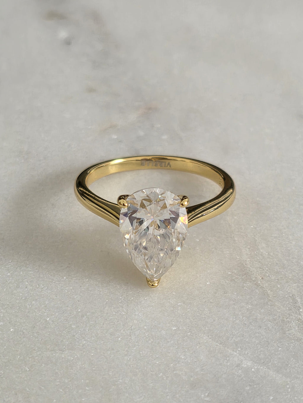 SOLITAIRE PEAR-CUT MOISSANITE RING - 4.0ct