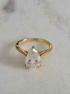 SOLITAIRE PEAR-CUT MOISSANITE RING - 4.0ct