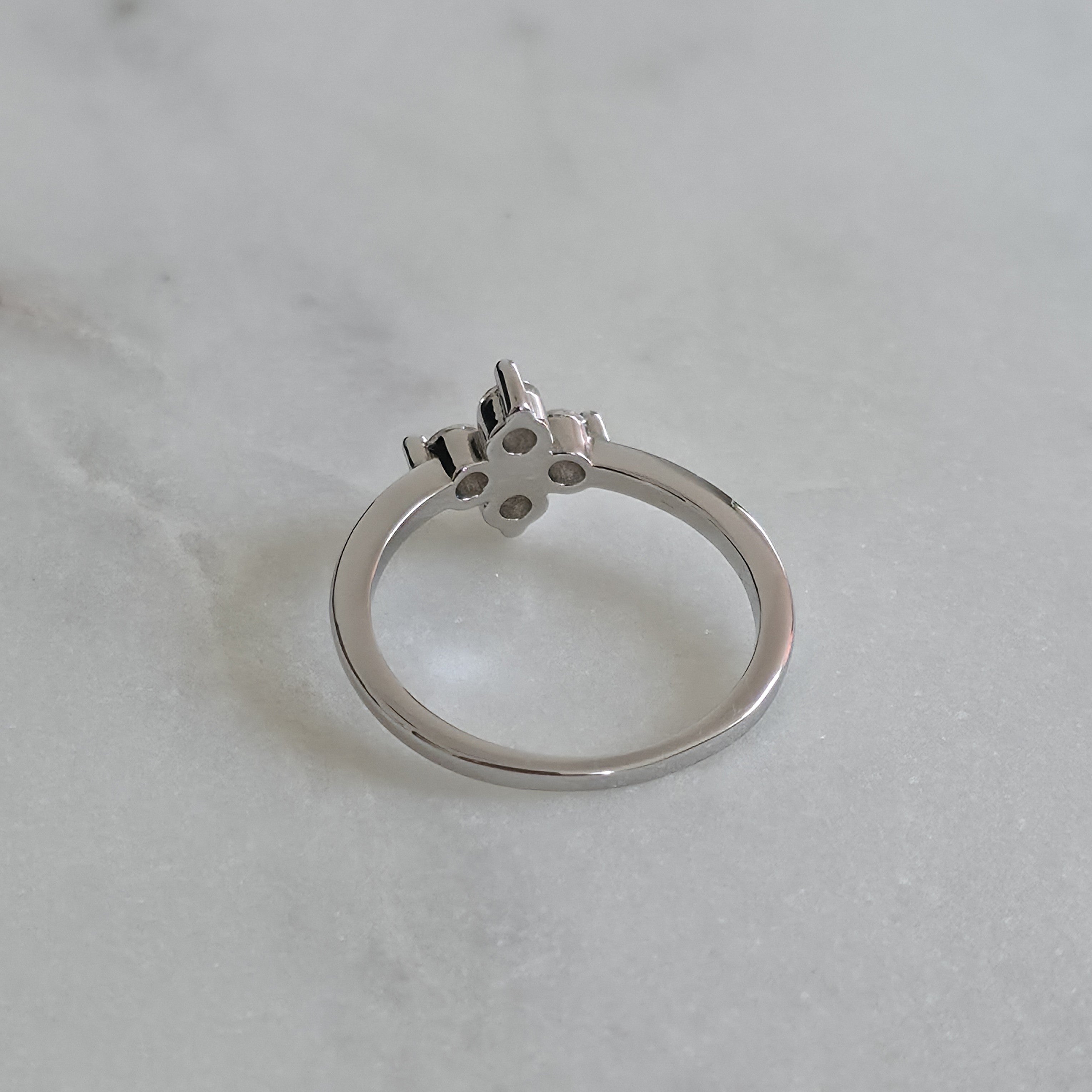 BLOOM CLUSTER 4-STEN MOISSANITRING - 0,40 ct