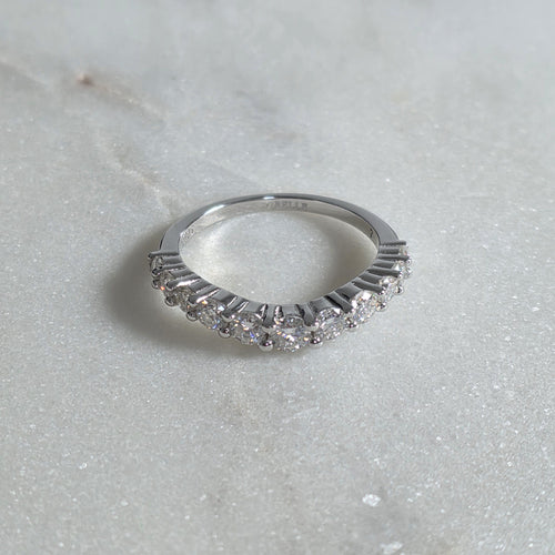 ALLIANCE 11-STENS RUNDSLIPAD BÖJD MOISSANITERING – 0.96ct