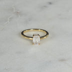 ENSTAKA SMARAGDSLIPAD MOISSANITRING - 1.02 ct