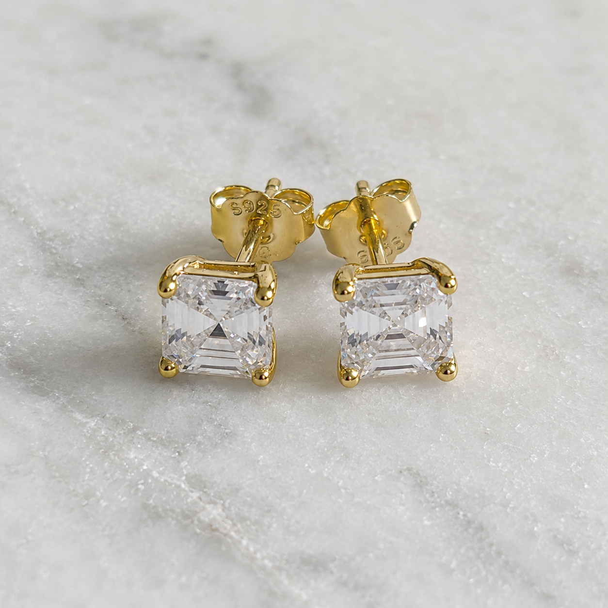 Princess-slipade örhängen Moissanite - 1.6ct