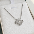 Clover Moissanite Halsband - 0.49ct