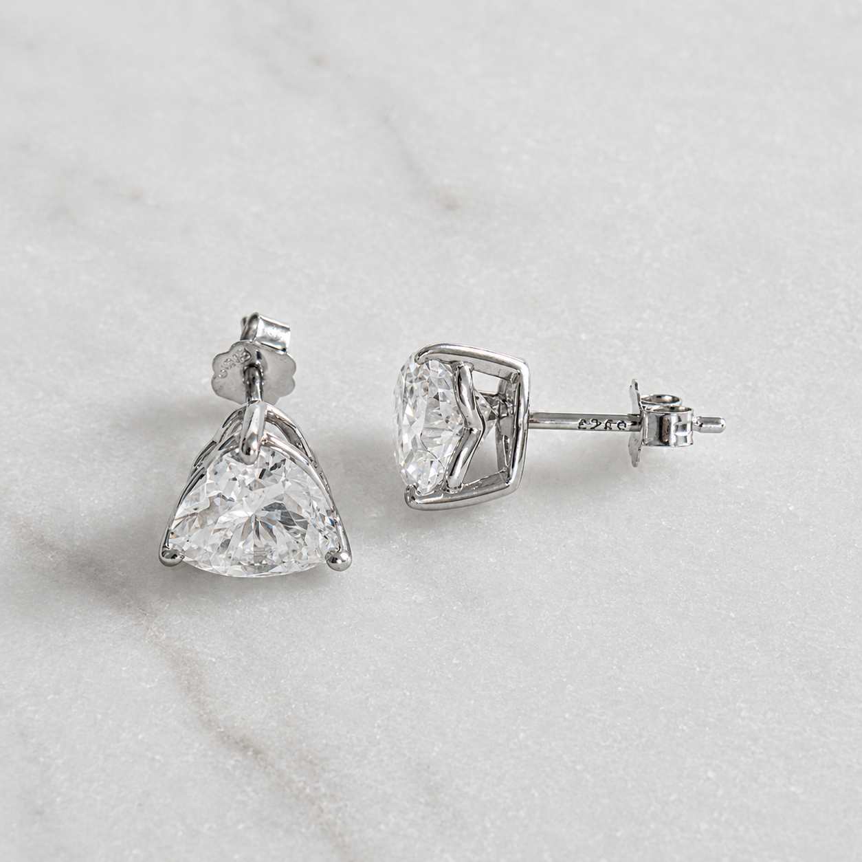 Hjärtslipade örhängen Moissanite – 4,0 ct
