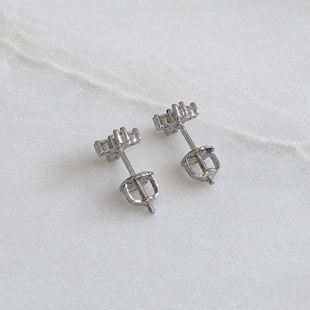 Cross Studörhänge Moissanite 0.34ct