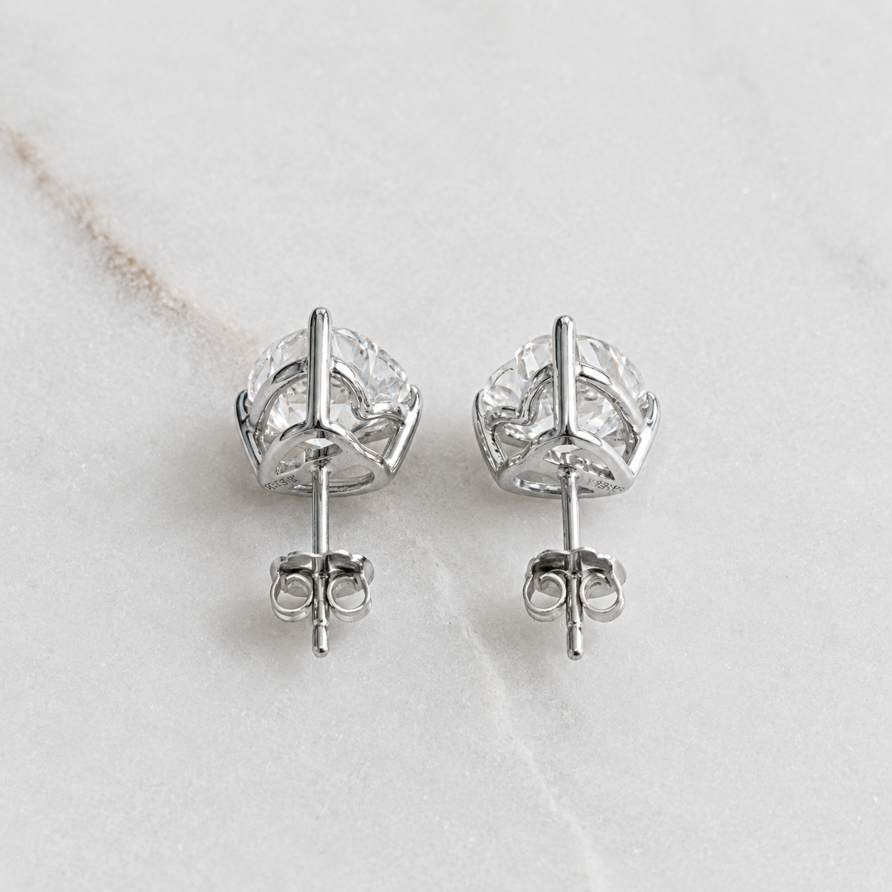 Hjärtslipade örhängen Moissanite – 4,0 ct