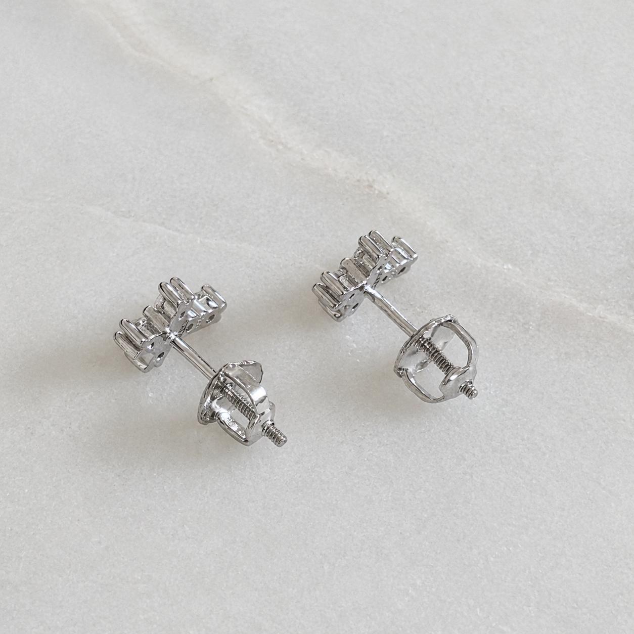Cross Studörhänge Moissanite 0.34ct