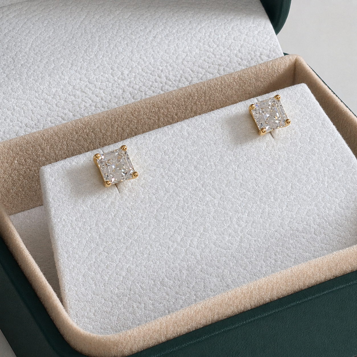 Princess-Cut Stud Earring Moissanite - 1.6ct